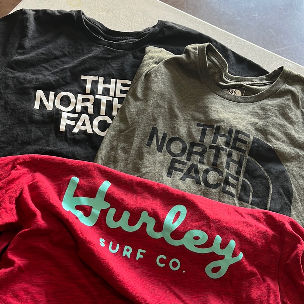Lot of 3 Northface and Hurley t shirts